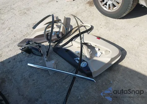 2015 Mercedes-Benz C 300 Luxury 4Matic из США, поврежденный, VIN 55SWF4KB1FU012049